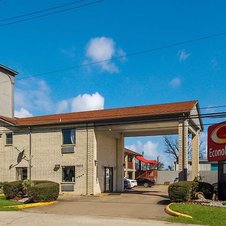 Econo Lodge Houston Brookhollow Exterior photo