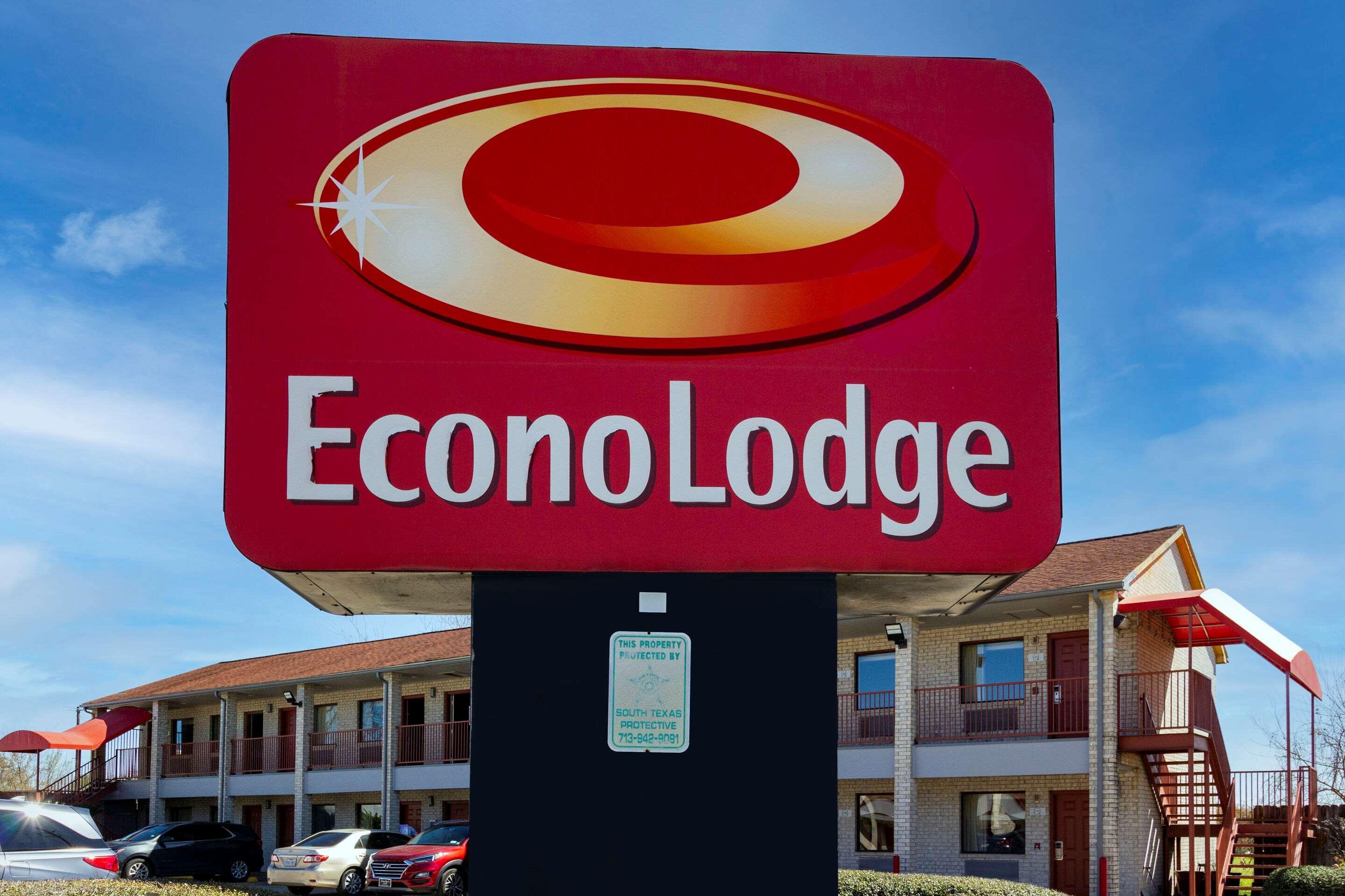 Econo Lodge Houston Brookhollow Exterior photo